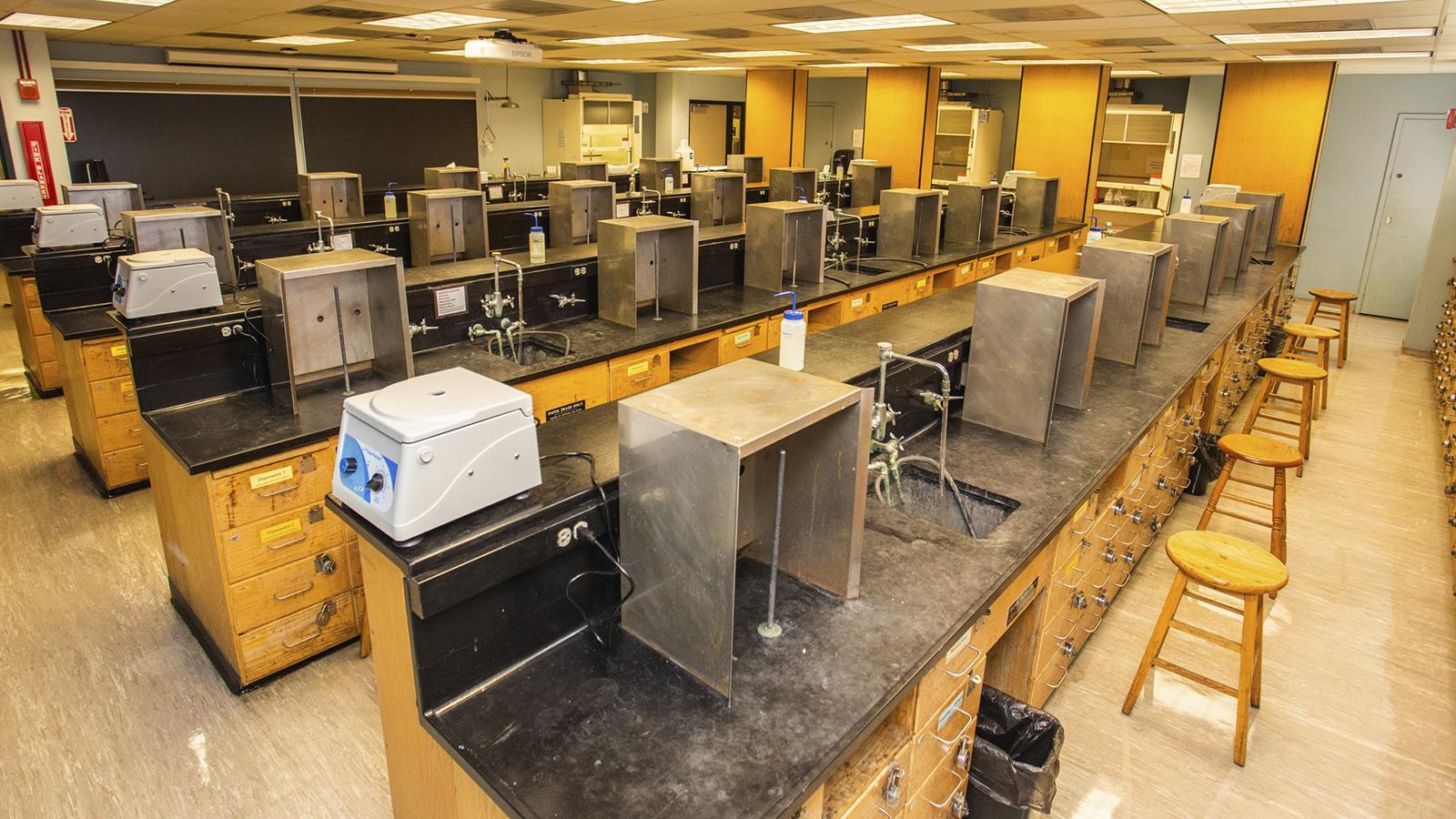 Celeste Laboratory Renovation Department of Chemistry and Biochemistry